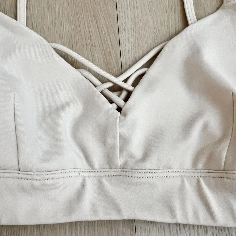Alo Yoga Interlace Ivory Sports Bra Size Small Balletcore / Minimalist